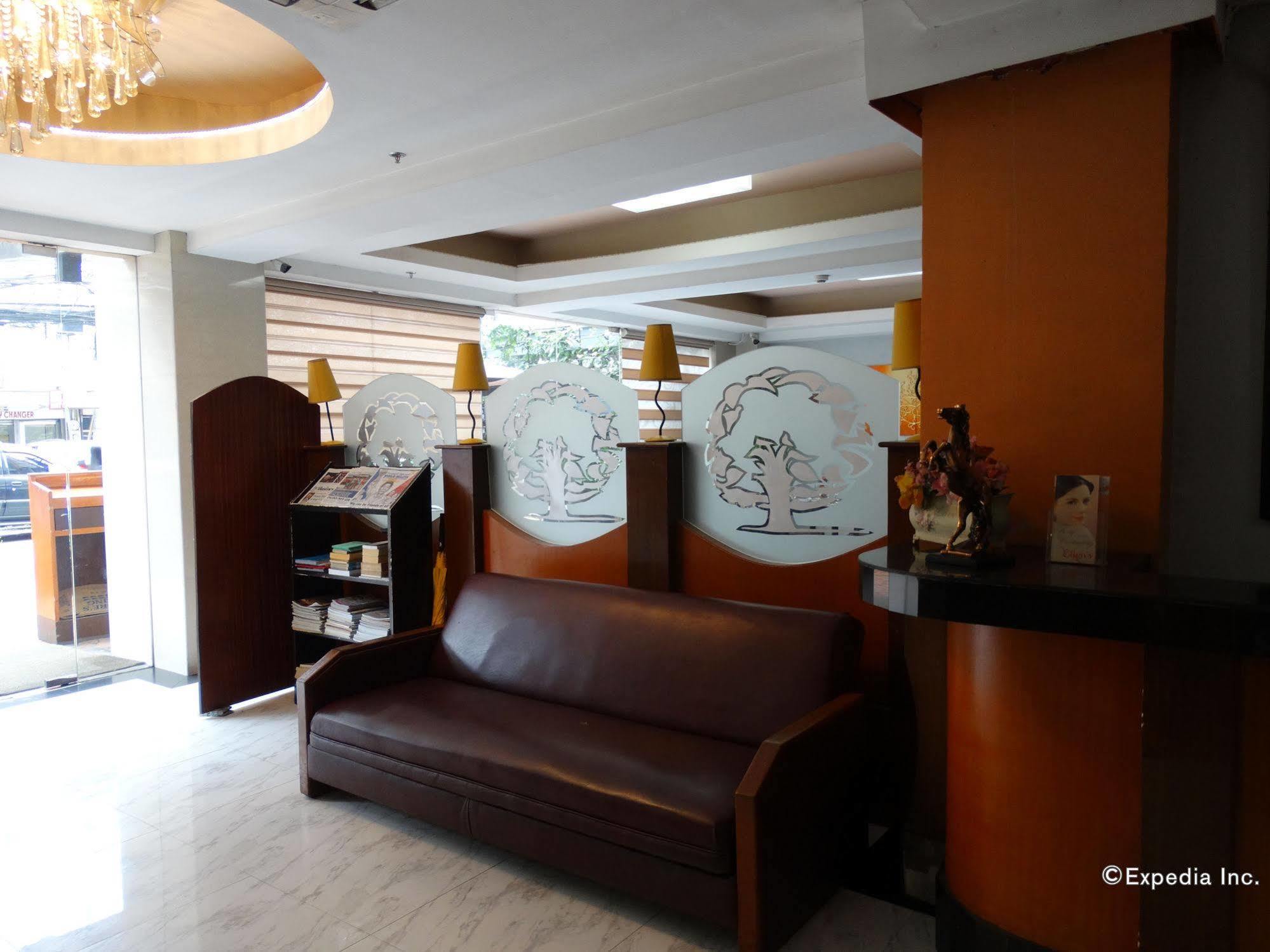 Silver Oaks Suites & Hotel Manila Exterior photo